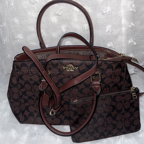 Coach Signature Lillie Carryall Handbag - Picture 4 of 5